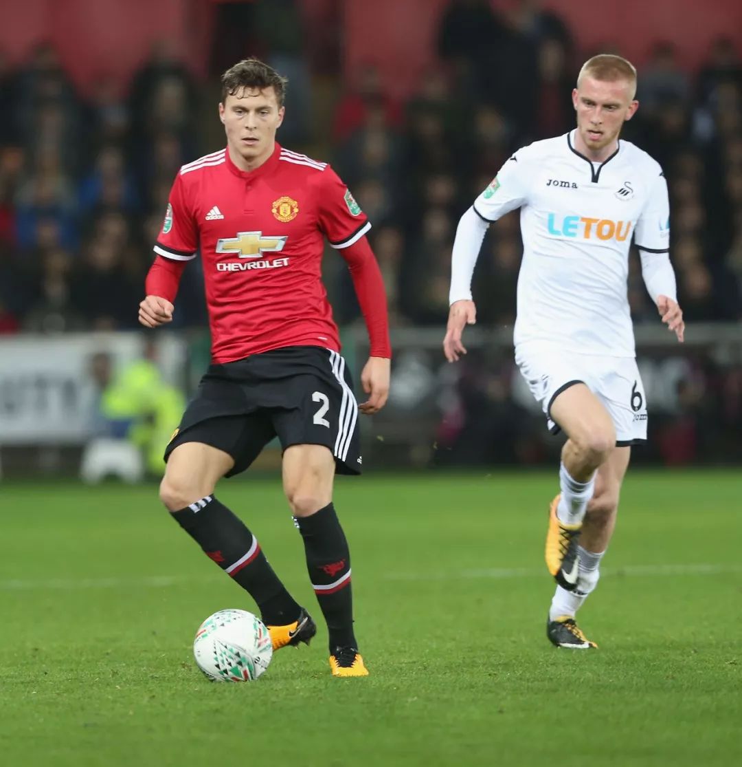 定的费用将 定的费用将