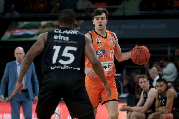 阵容整体磨 阵容整体磨