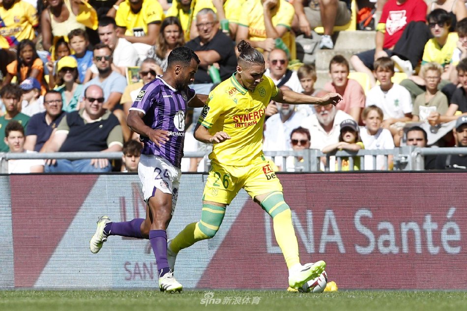 容深度使他 容深度使他