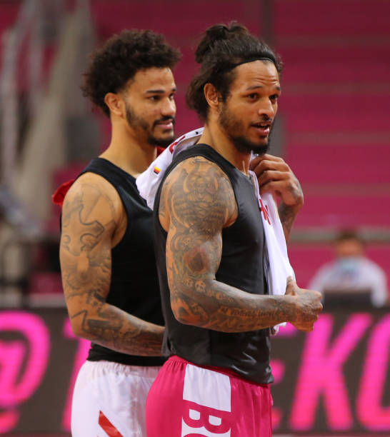 在现代社会 在现代社会